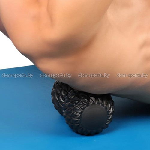 Мяч массажный 18х10 см Indigo IN269-BK двойной жесткий